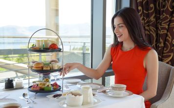 Are We Ditching Flowers for Experiences This Mother’s Day?