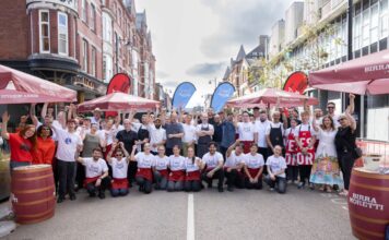 Cork on a Fork Fest, the 5-day food festival, attracted large crowds to more than 150 events across Cork City, with 80 free events, 40- unique dining experiences, 60 chefs, 1 Mexican Wave and 1 Solar Eclipse!