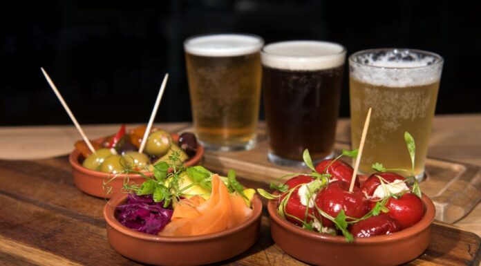 Destination Derry~Londonderry for great music and fabulous food